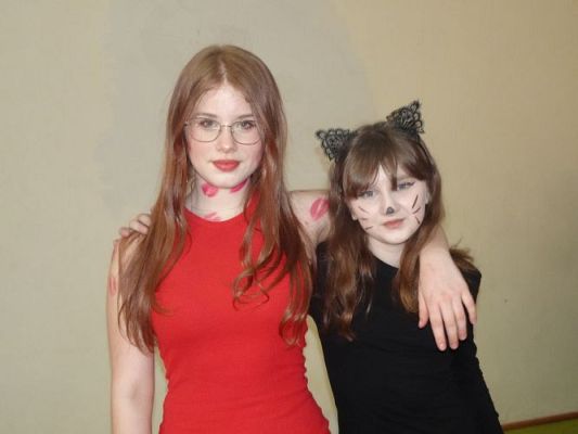 Grafika #45: Szkolny bal karnawałowy