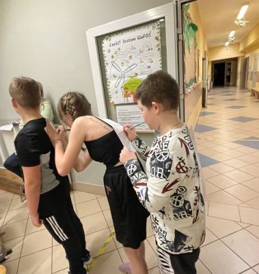 Grafika #0: Noc w szkole - impreza integracyjna klas 6 i 7.