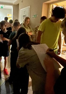 Grafika #5: Noc w szkole - impreza integracyjna klas 6 i 7.