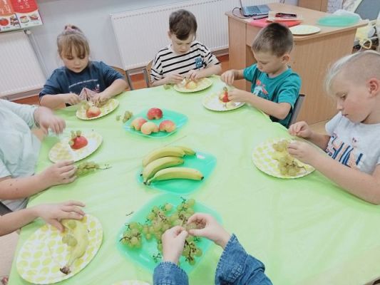 Grafika #12: Zdrowo jem, więcej wiem- projekt edukacyjny kl. 1