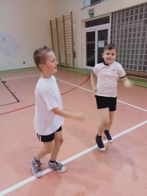 Grafika #42: Zdrowo jem, więcej wiem- projekt edukacyjny kl. 1