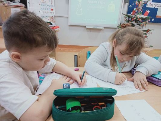 Grafika #45: Zdrowo jem, więcej wiem- projekt edukacyjny kl. 1