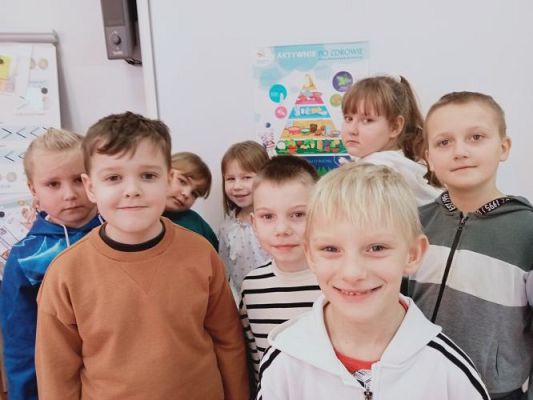 Grafika #75: Zdrowo jem, więcej wiem- projekt edukacyjny kl. 1