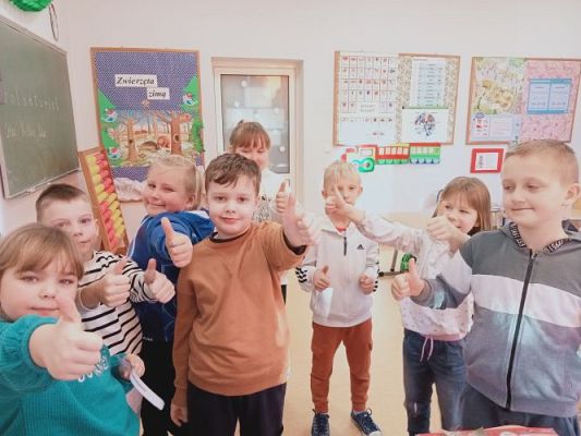 Grafika #81: Zdrowo jem, więcej wiem- projekt edukacyjny kl. 1