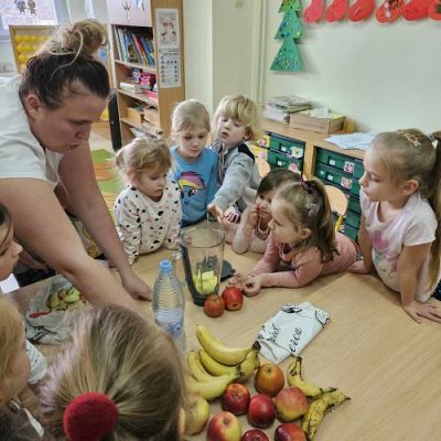 Grafika #12: "Akademia smaku" - czwarte zadanie z Projektu "Gramy Zmysłami"