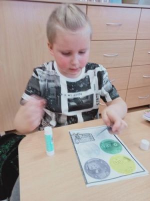 Grafika #9: Akademia Bezpiecznego Puchatka. Edycja IV- kl. I