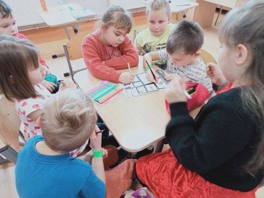 Grafika #11: Akademia Bezpiecznego Puchatka. Edycja IV- kl. I