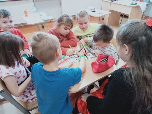 Grafika #12: Akademia Bezpiecznego Puchatka. Edycja IV- kl. I