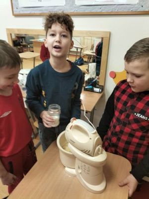 Grafika #12: Walentynkowe zabawy w kl. II