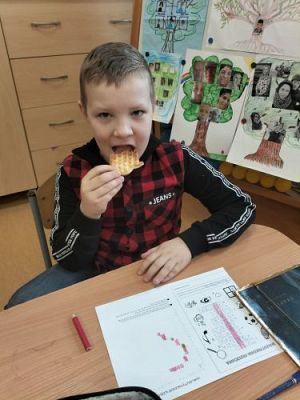 Grafika #17: Walentynkowe zabawy w kl. II