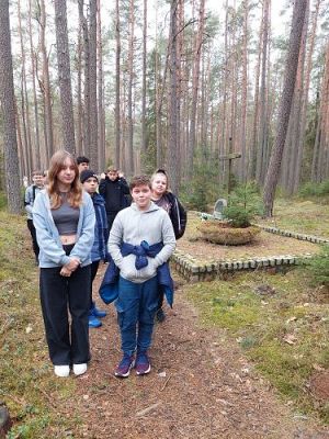 Grafika #0: Piaśnica- "polska Golgota"