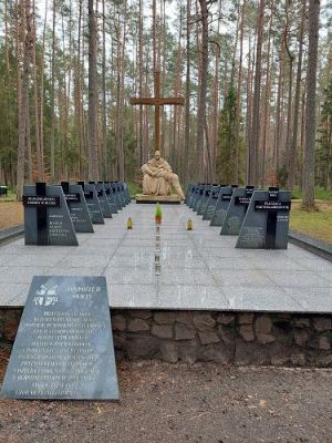 Grafika #9: Piaśnica- "polska Golgota"